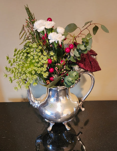 Rent our silver teapots for high tea, baby showers, and wedding showers. Silver Teapot Party Rental Chicago, Lake Geneva Wisconsin, Twin Lakes Wisconsin, Barrington, Lake Forest. by Royal Table Settings.