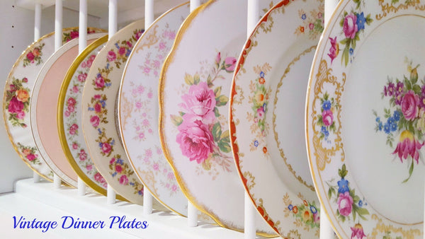 Royal Table Settings Vintage Dinner Plates. Beautiful Vintage china rentals for any type of event!  Vintage Party Rentals. China rentals. Dinner Plate Rentals.