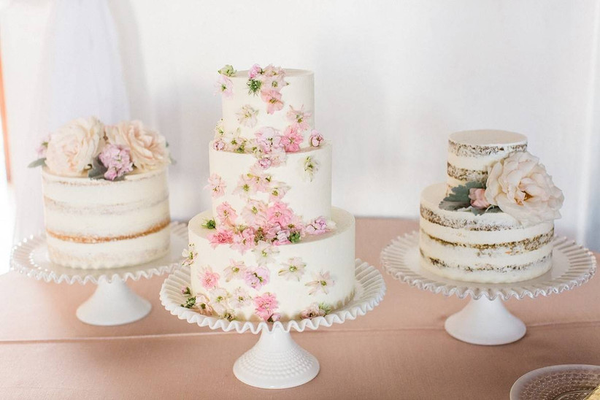 White cake stands. Party rentals. Vintage rentals. Royal Table Settings