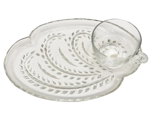 Oval Glass Snack Plate with Teacup Set, party rentals by Royal Table Settings