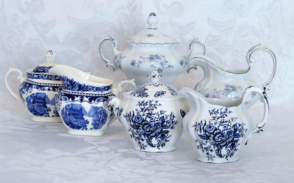 Blue and White Cream & Sugar Set for rent. Vintage Party Rentals with Royal Table Settings.