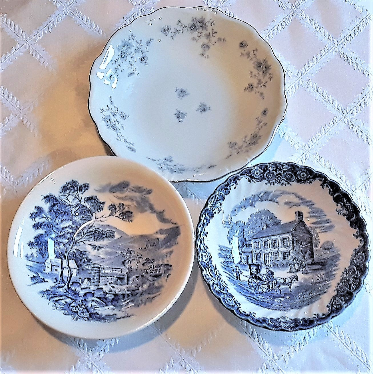Blue and White Soup Bowl. Mismatched china rentals. Vintage Party Rentals with Royal Table Settings.