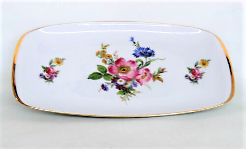 Vintage Sandwich Tray. Vintage Party Rentals. Royal Table Settings.